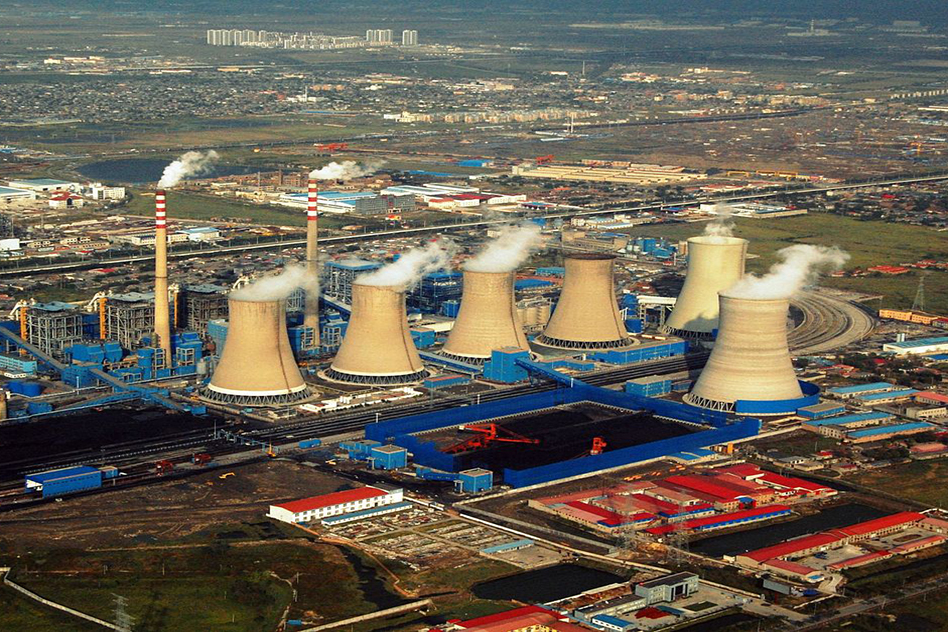 China's emissions trading scheme will target coal power plants, like this one in Tianjin. But the restrictions have not yet been made clear (Photo: Shubert Ciencia) Power_Plant_(Tianjin,_China).jpg