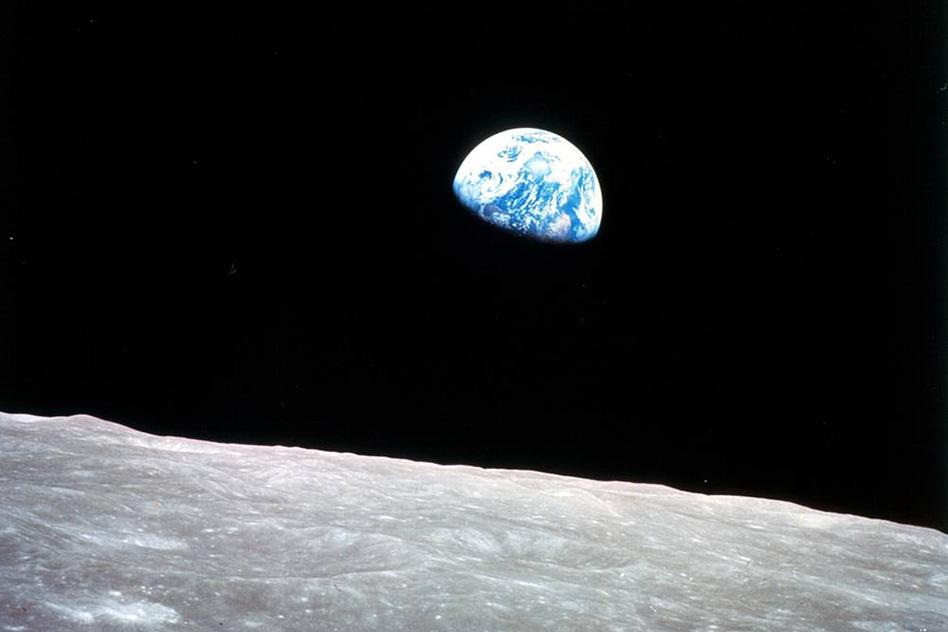 Earthrise_NASA_WEB.jpg 