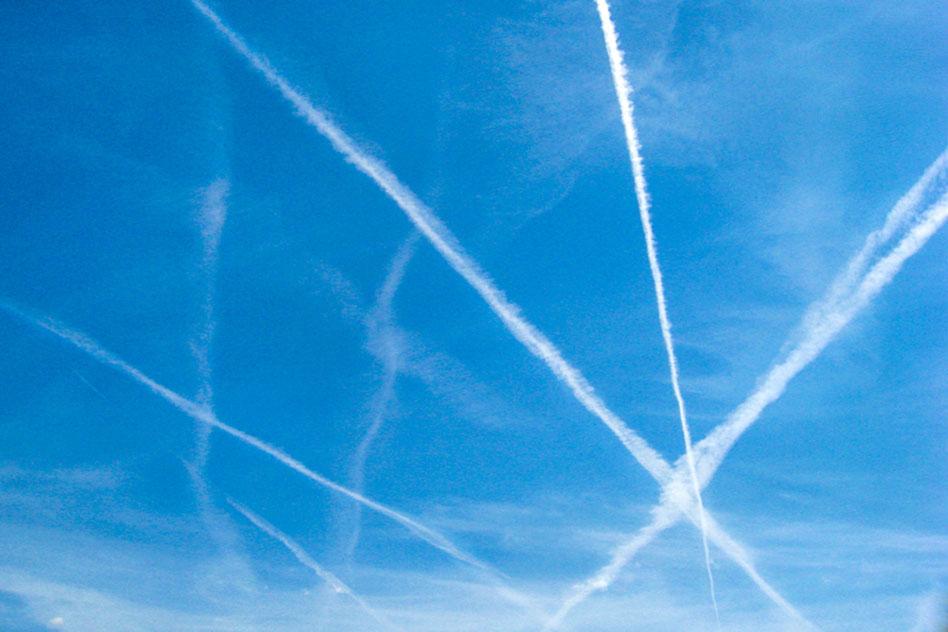 MIT-CovidContrails-01_0_WEB.jpg 