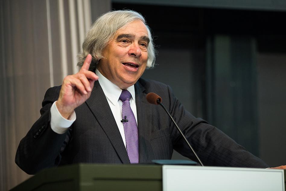 MIT-Moniz-Compton-01-press_WEB.jpg